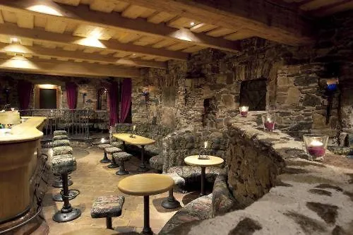 Rose 3* Maria Taferl